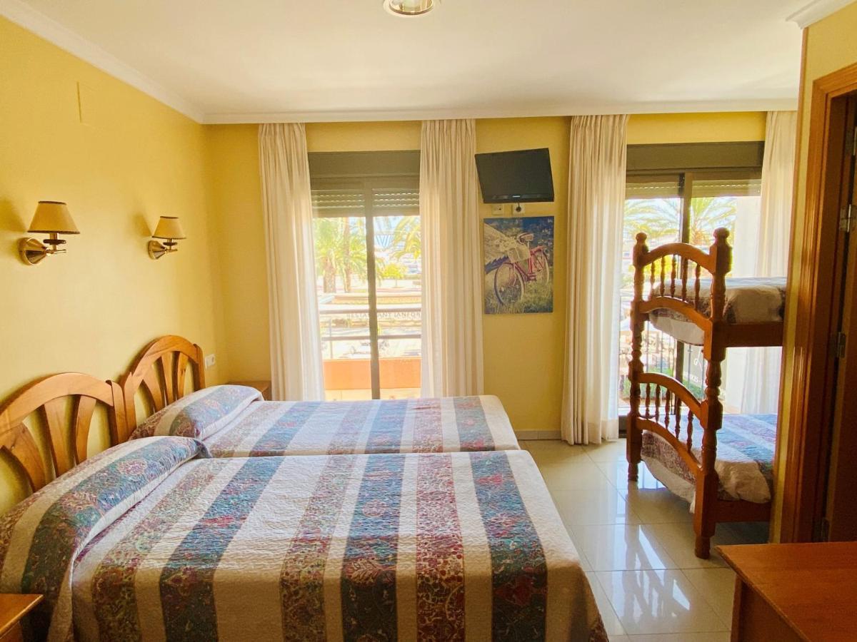 Hostal L'Anfora Denia Ngoại thất bức ảnh