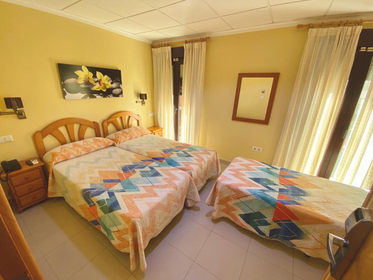 Hostal L'Anfora Denia Ngoại thất bức ảnh