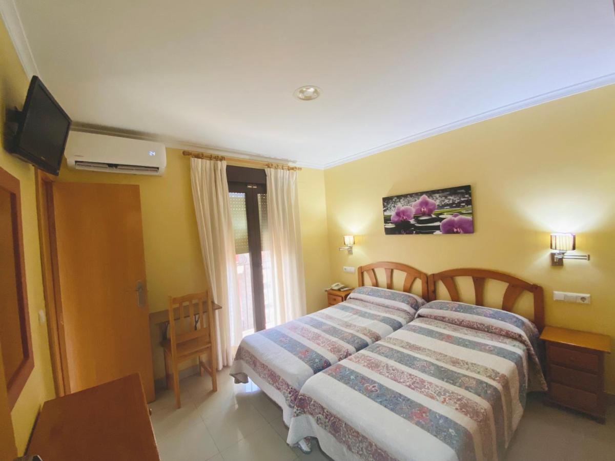 Hostal L'Anfora Denia Ngoại thất bức ảnh