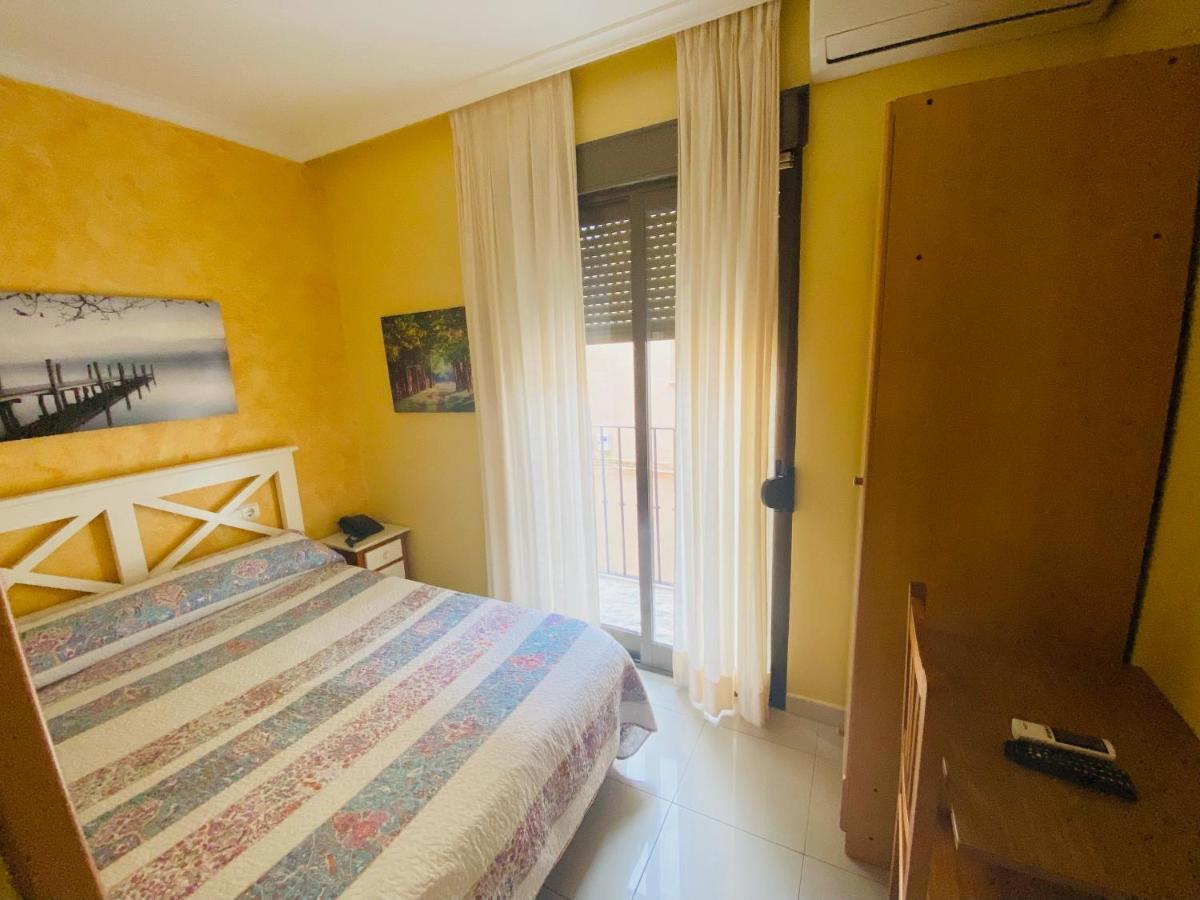 Hostal L'Anfora Denia Ngoại thất bức ảnh