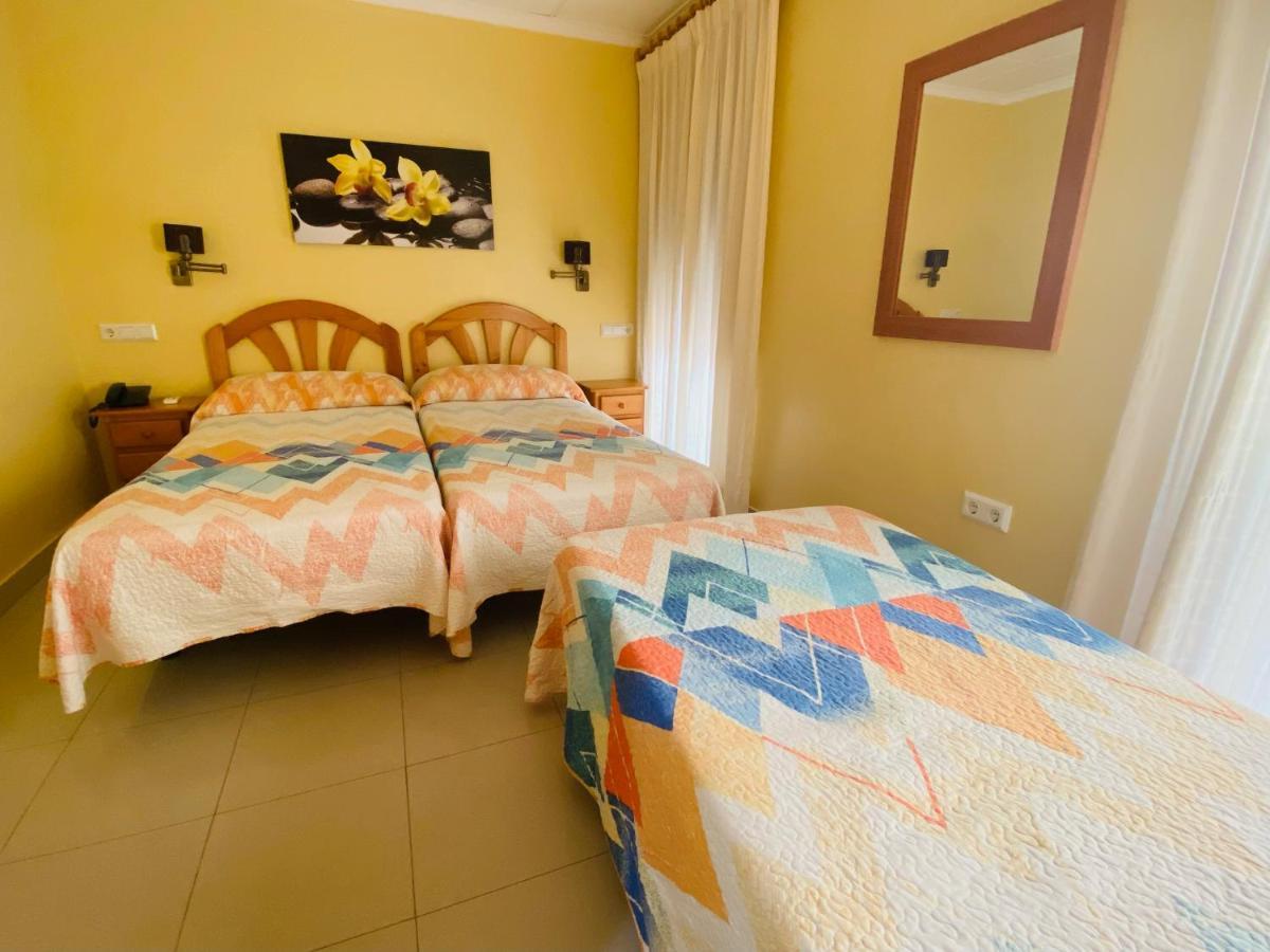 Hostal L'Anfora Denia Ngoại thất bức ảnh