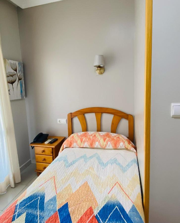 Hostal L'Anfora Denia Ngoại thất bức ảnh